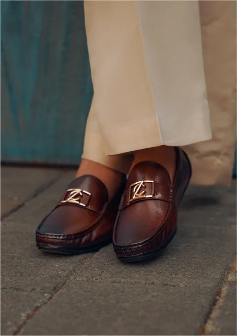 CASUAL SHOES - LOGO