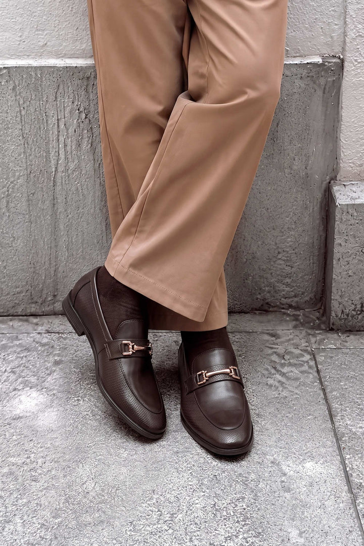 LOGO SHOES