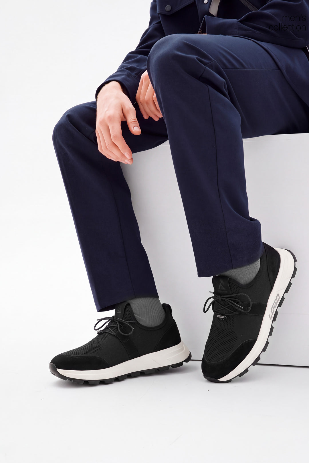 LOGO SHOES