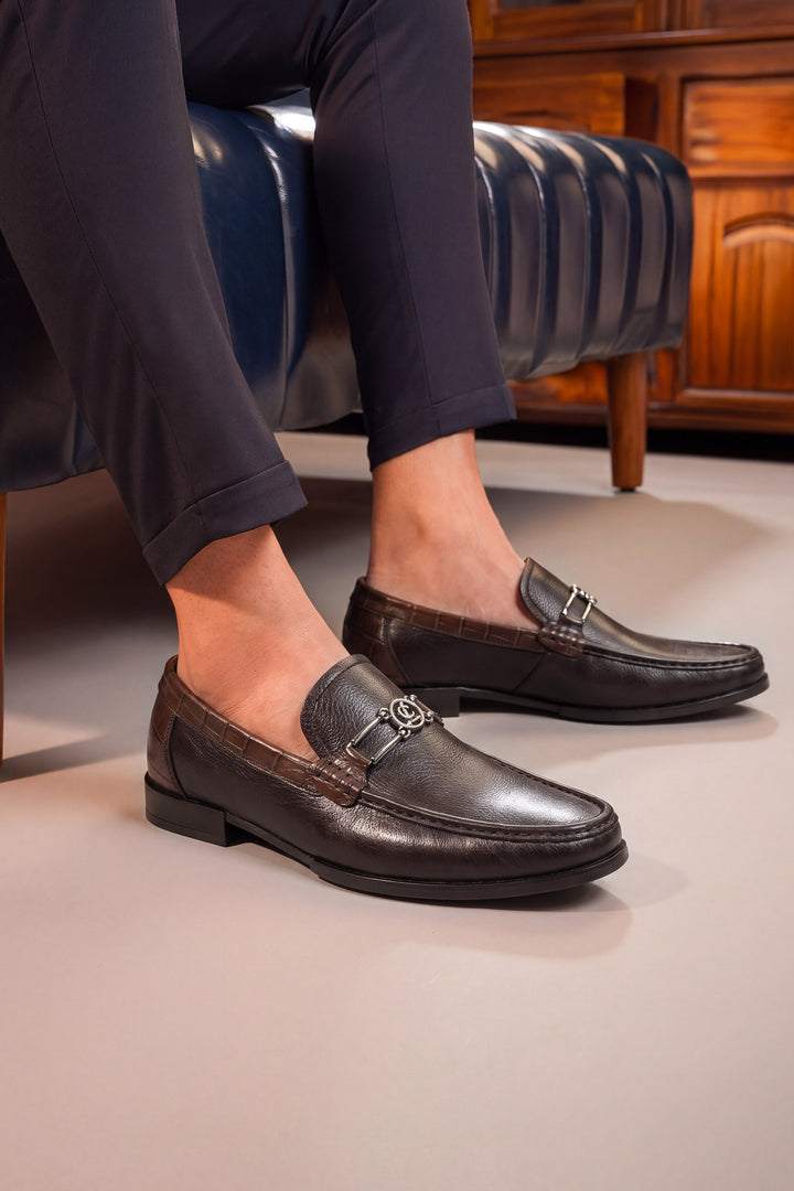 LOGO SHOES