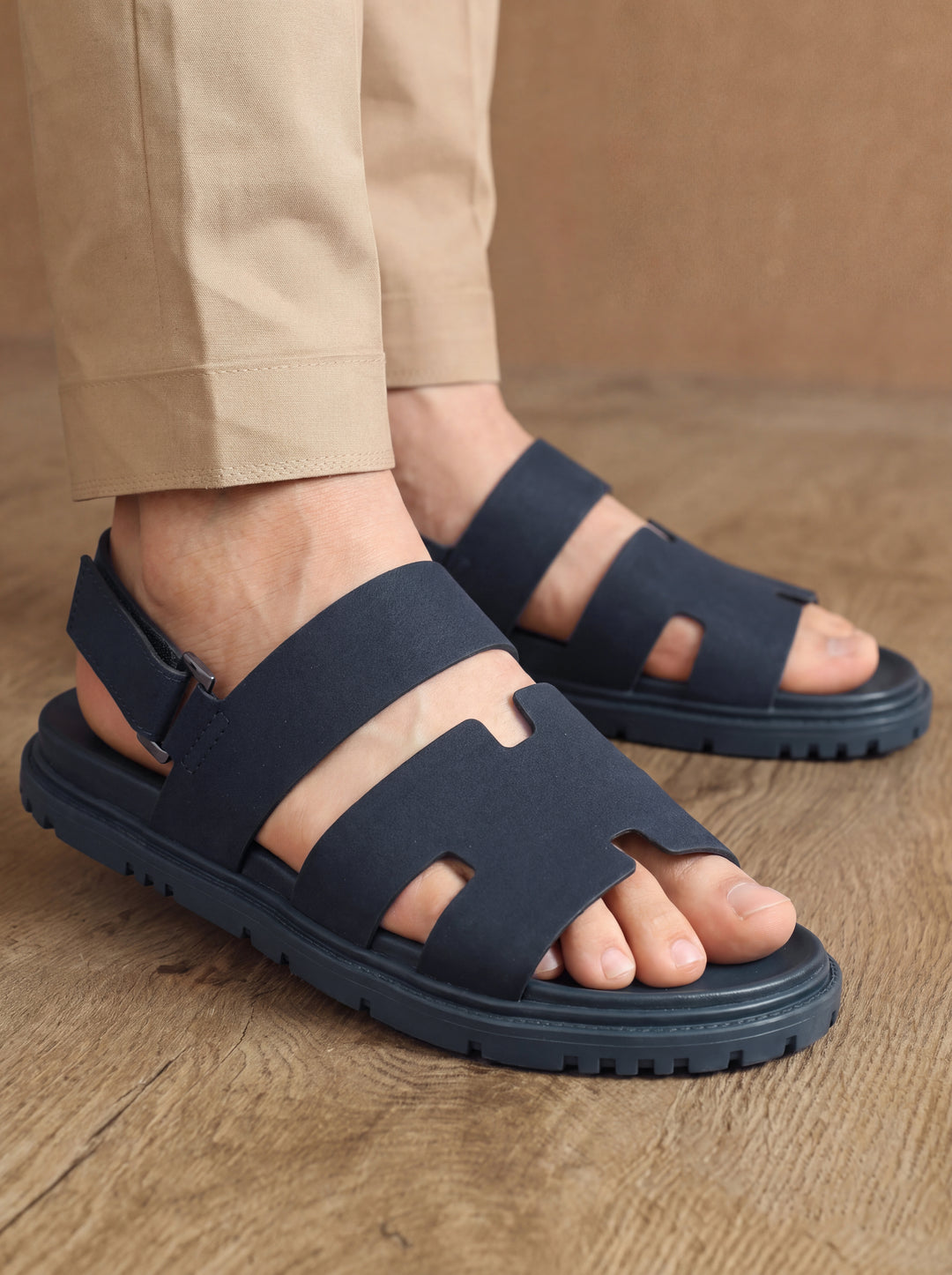 LOGO SANDAL
