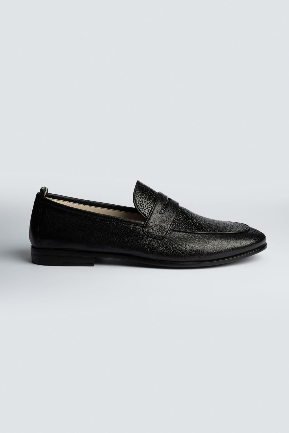LOGO MONTREVIS LOAFER