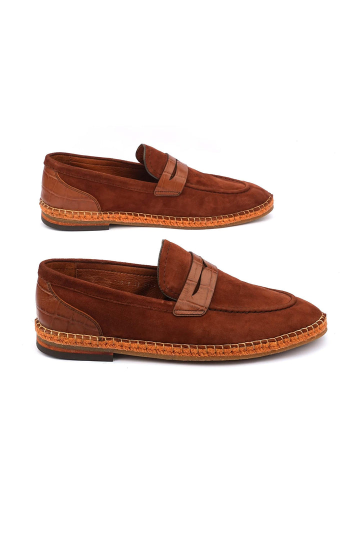 LOGO 11013 TAN