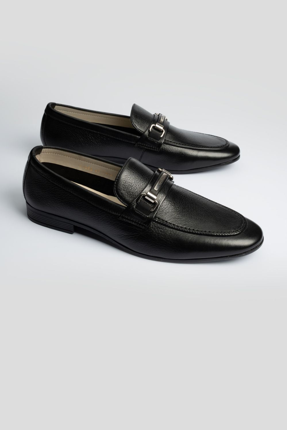 LOGO LUCARIO LOAFER