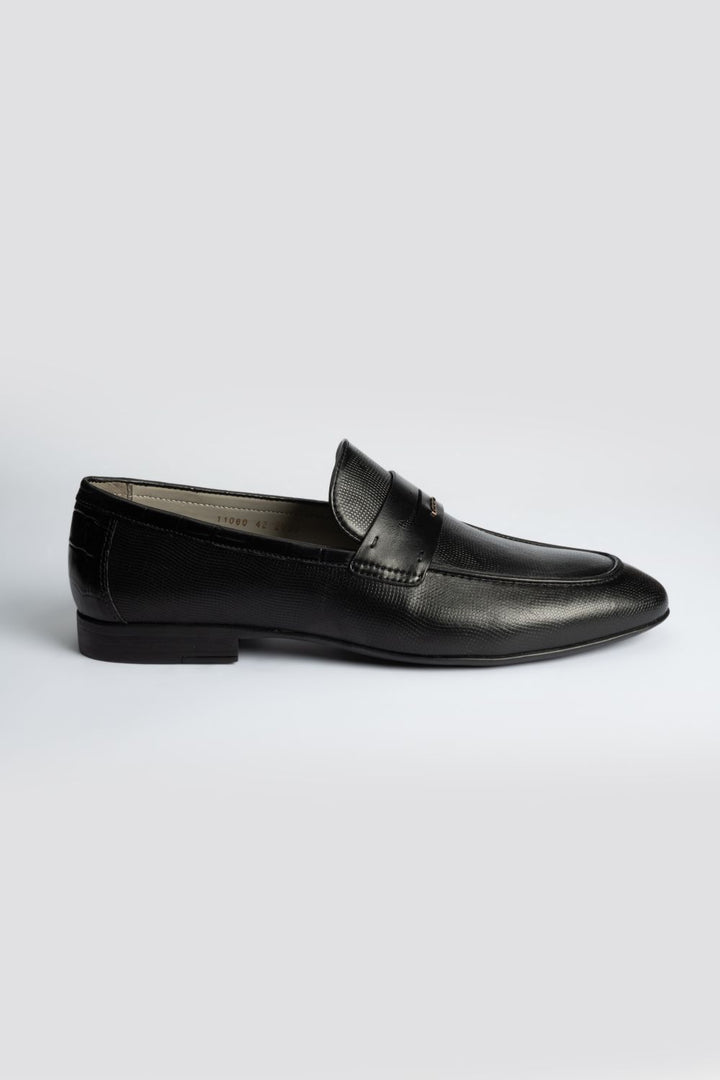 LOGO LUXE STRIDE LOAFER