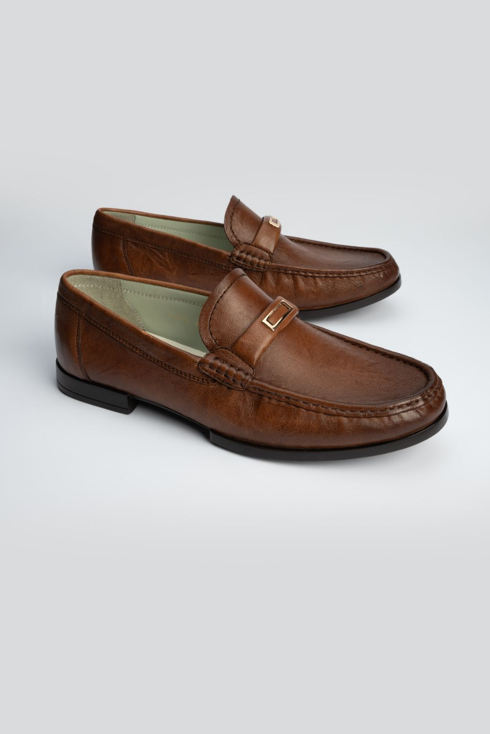 LOGO MAYFAIR MOCCASIN