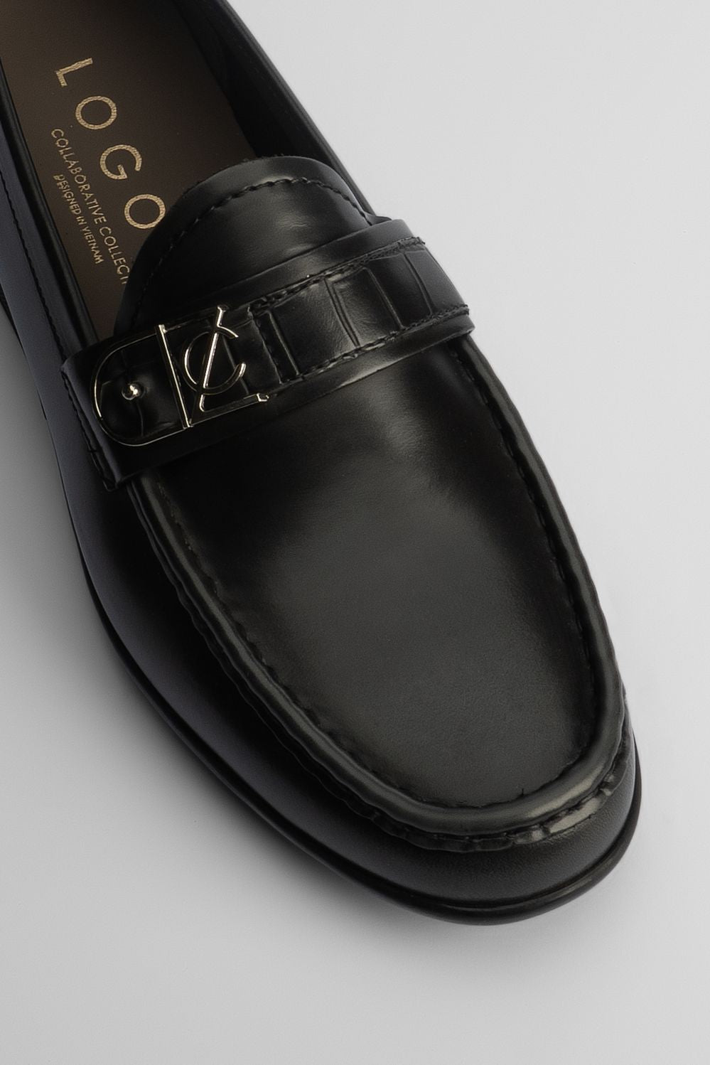 LOGO BELLWAYOR MOCCASIN