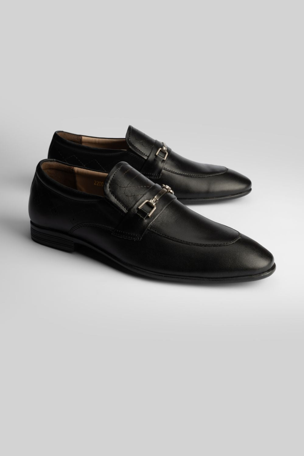LOGO DOMINIONE SLIP ONS