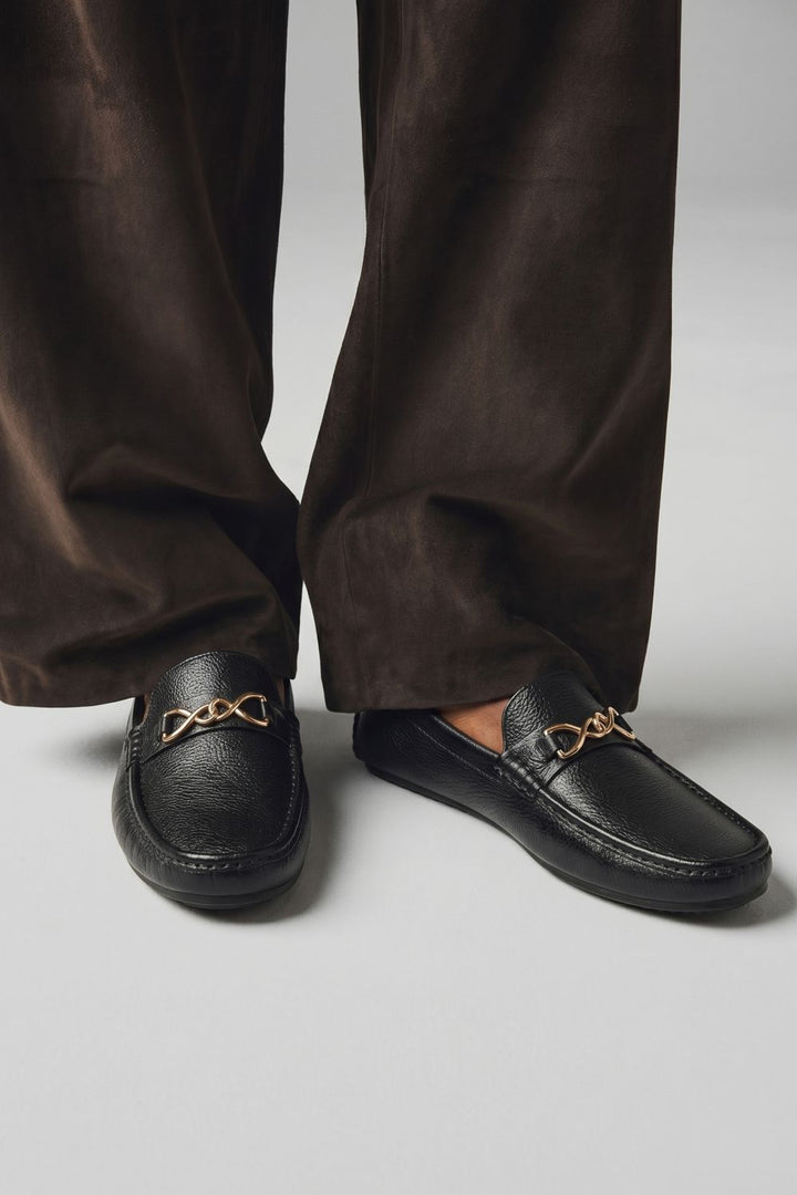 LOGO ELVARIS MOCCASIN