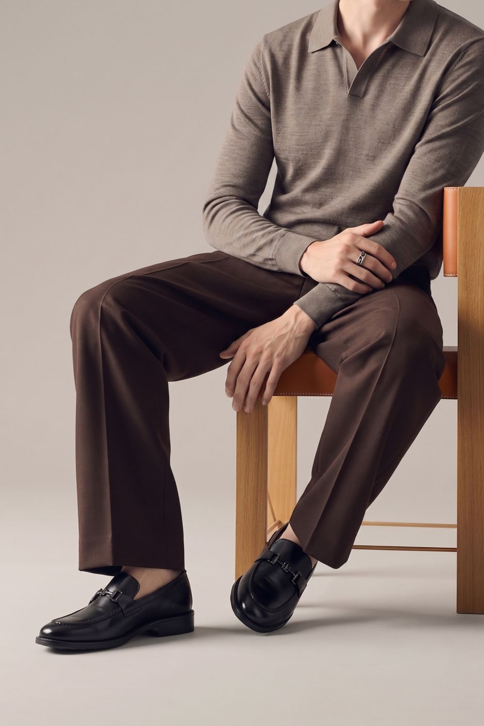 LOGO AVIOR LOAFER