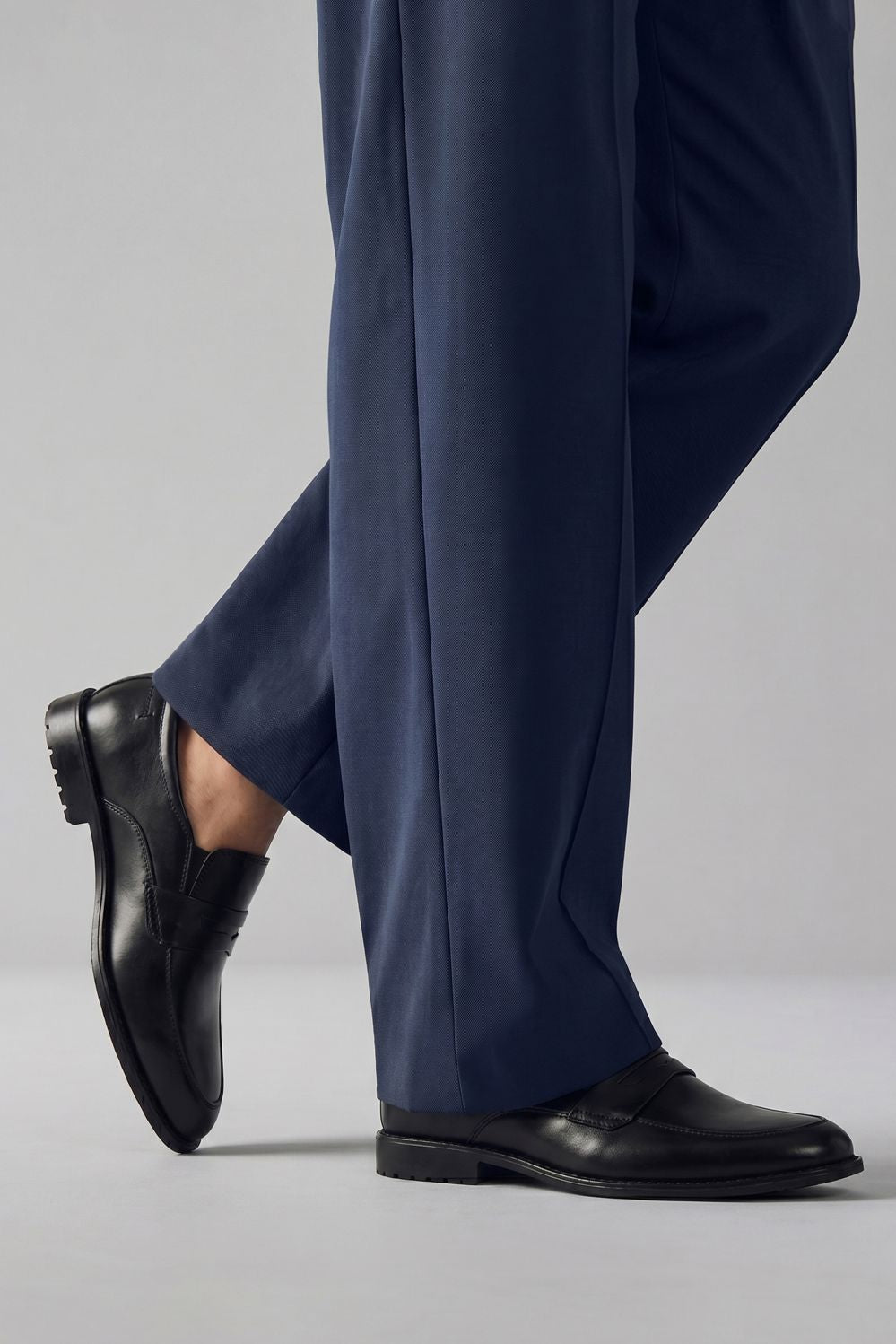 LOGO LUXREN LOAFER