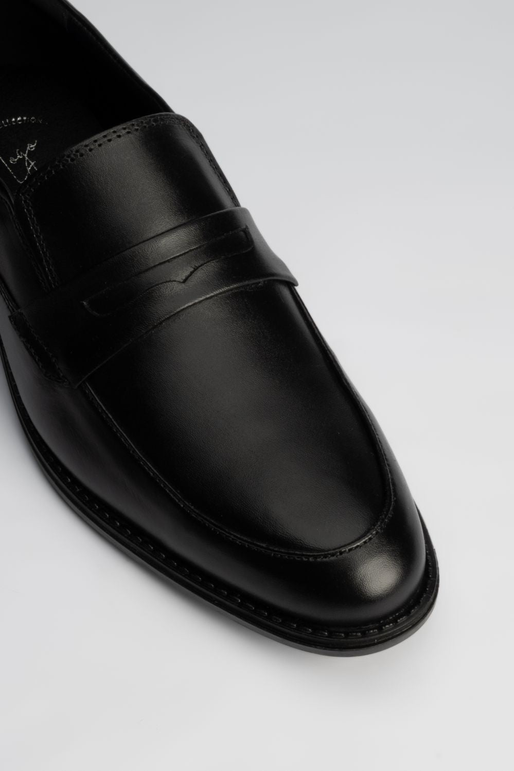 LOGO LUXREN LOAFER