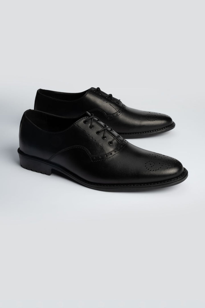 LOGO THRYVE LACE UP