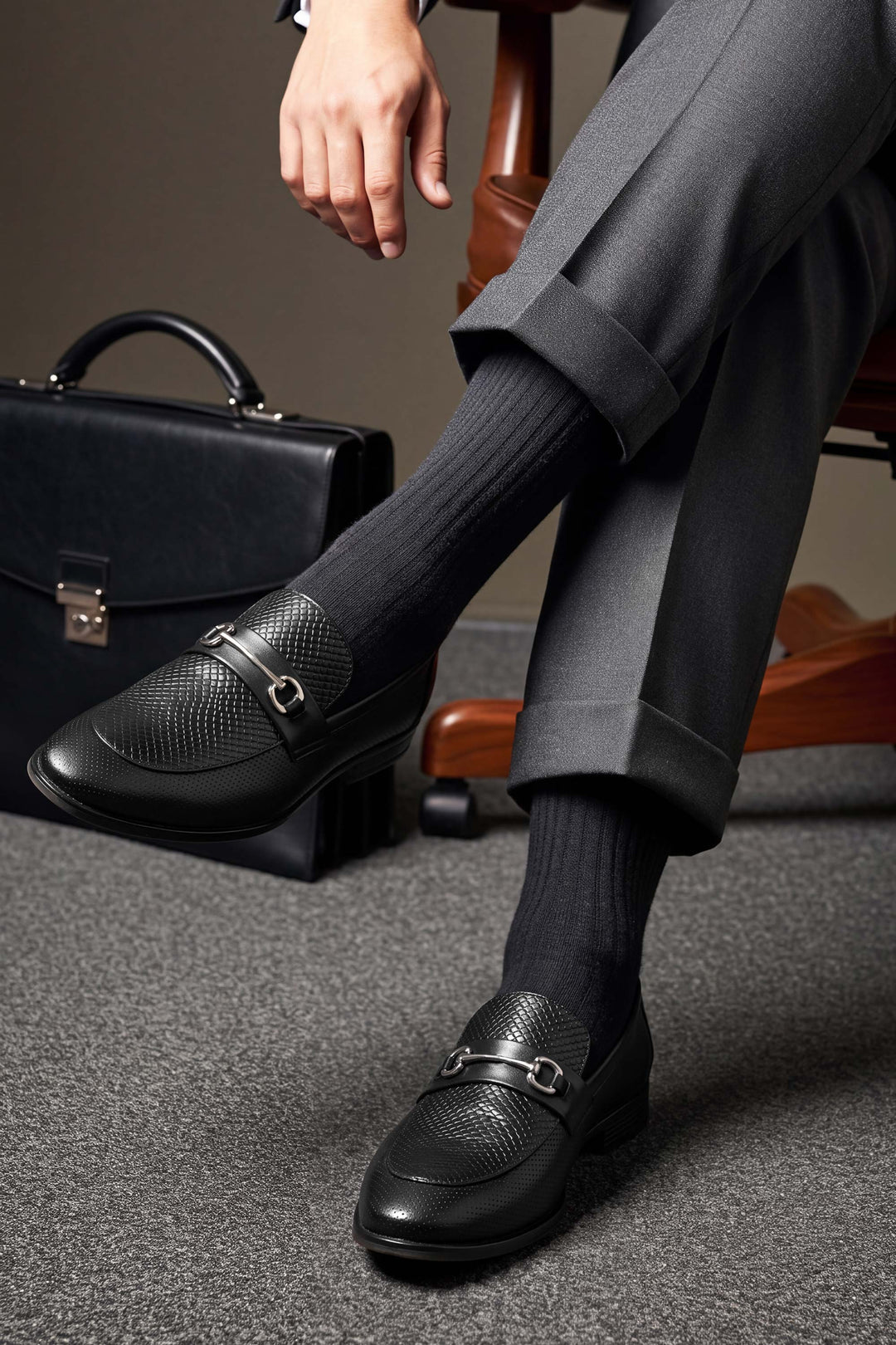 LOGO VERONY LOAFER