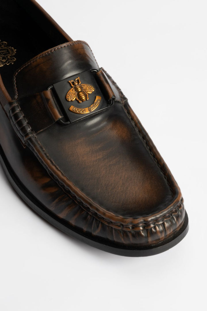 LOGO PEMBROKER MOCCASIN