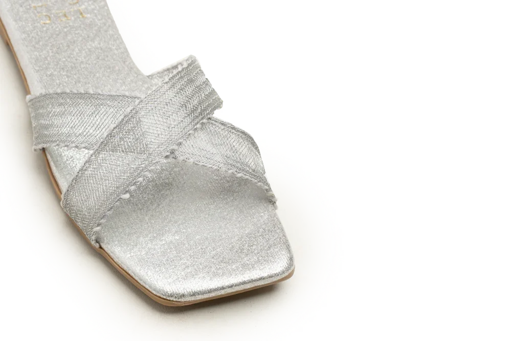 OPIA GRAZIA EMBELLISHED SLIDES