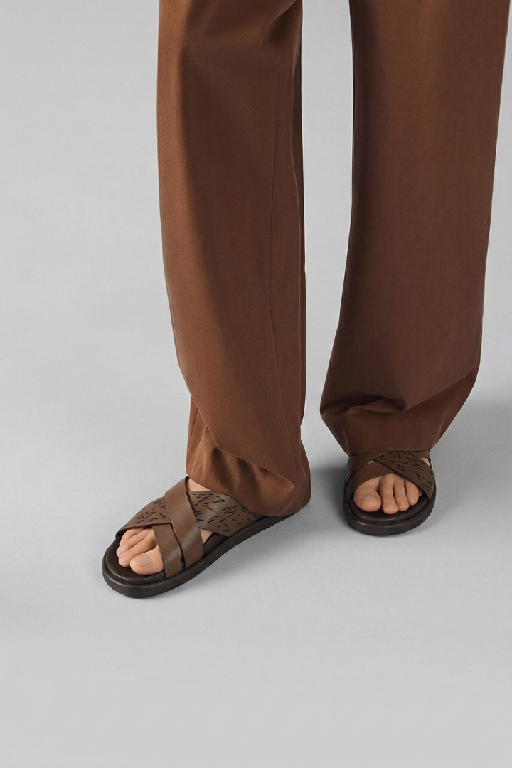 LOGO COURTGATE SLIPPER