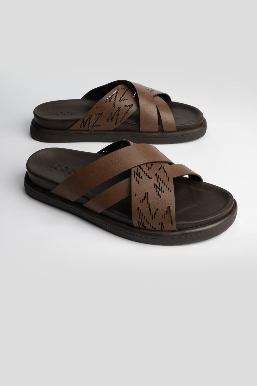 LOGO COURTGATE SLIPPER