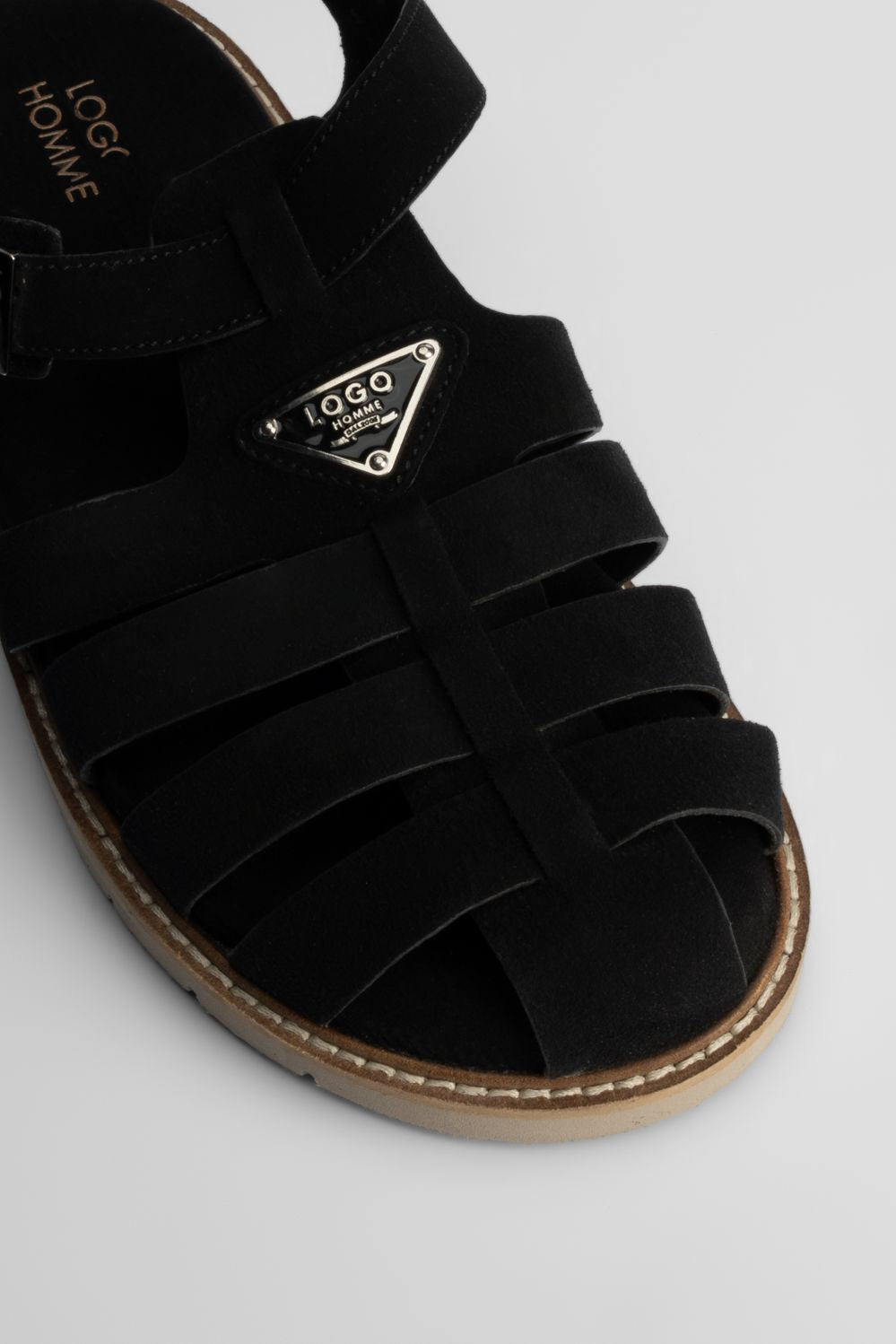 LOGO EARL SANDAL