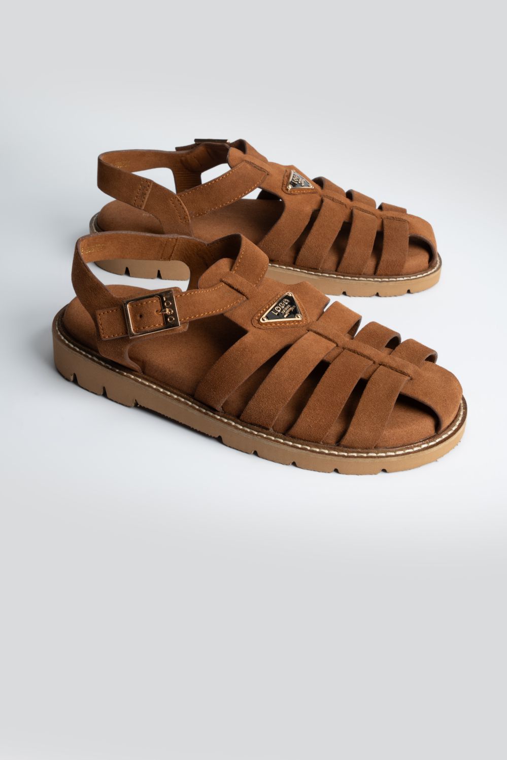 LOGO EARL SANDAL
