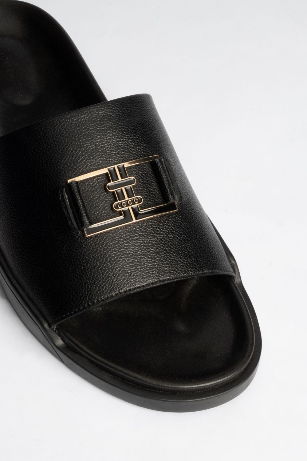 LOGO DRAVEN SLIPPER