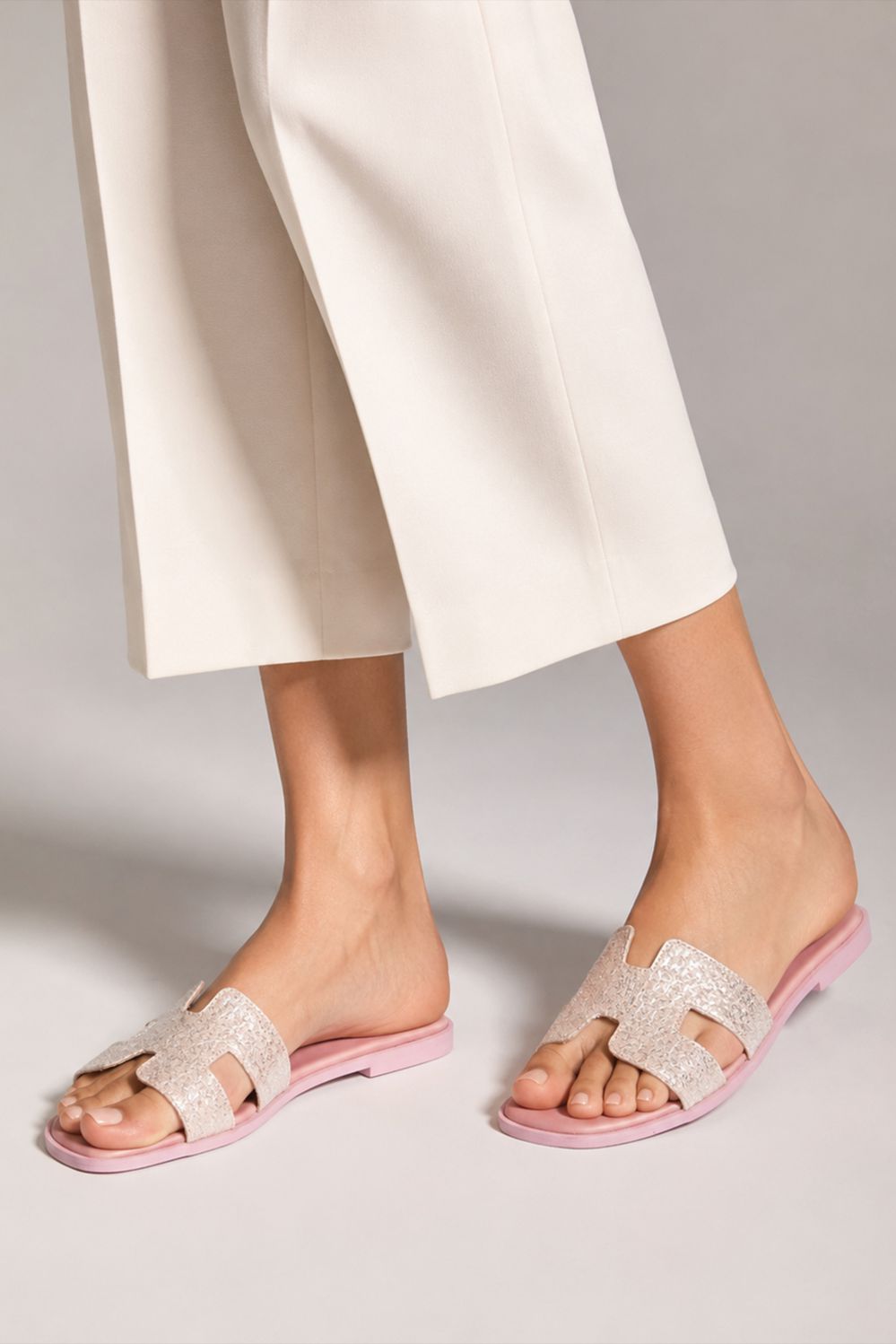 OPIA ALISA EMBELLISHED SLIDES