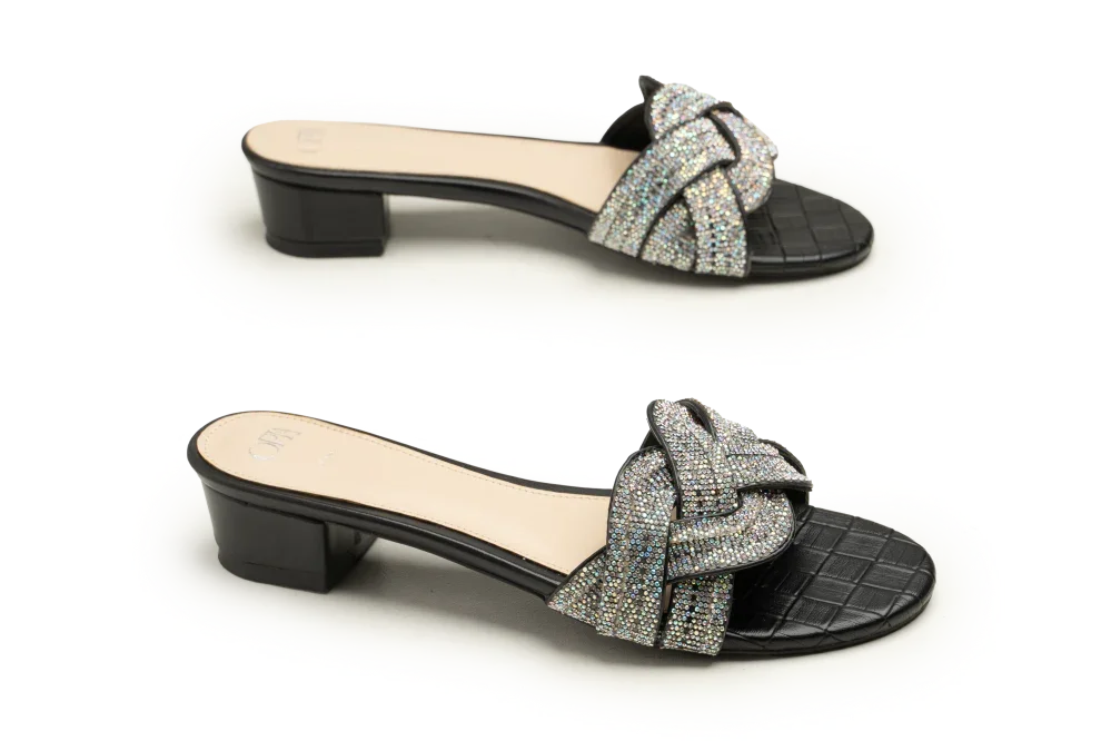 OPIA SPINEL EMBELLISHED SLIDES