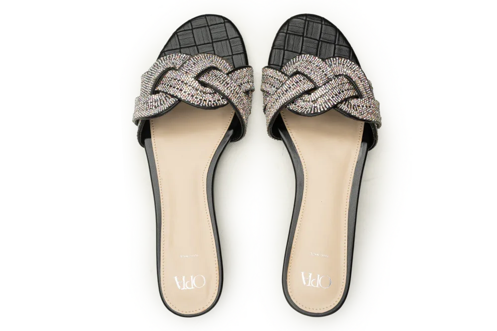 OPIA SPINEL EMBELLISHED SLIDES