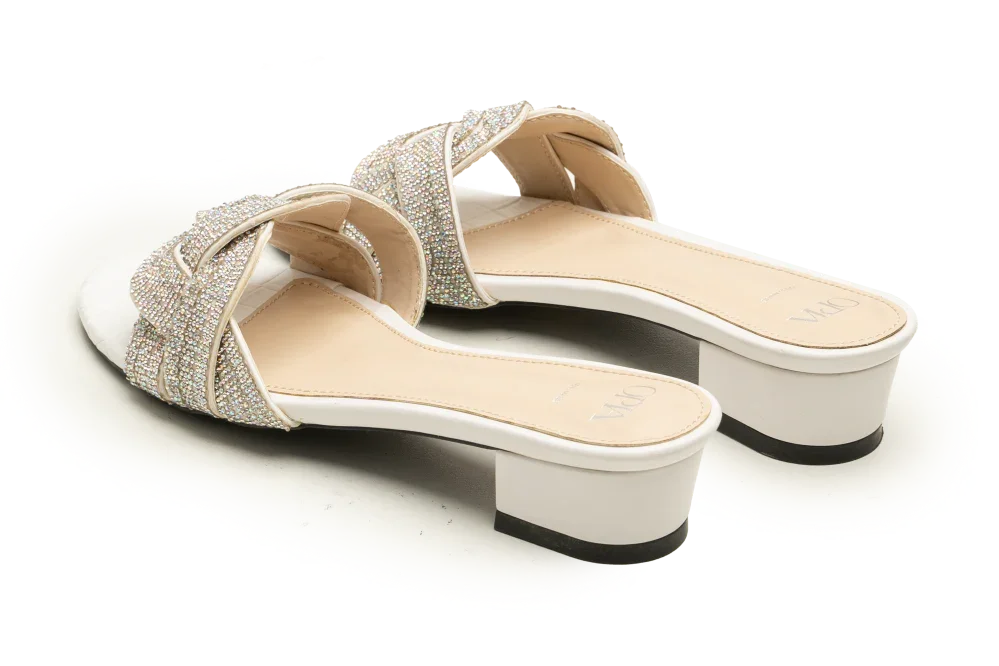 OPIA SPINEL EMBELLISHED SLIDES