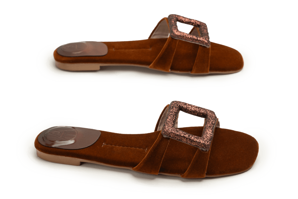 OPIA 9943 BROWN