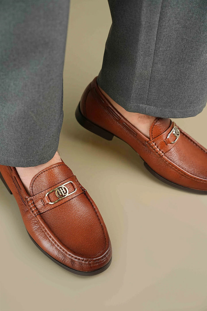 LOGO 11090 TAN