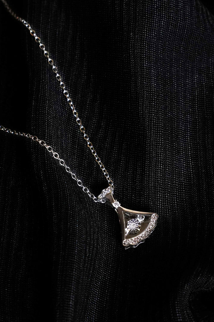 OPIA NECKLACE