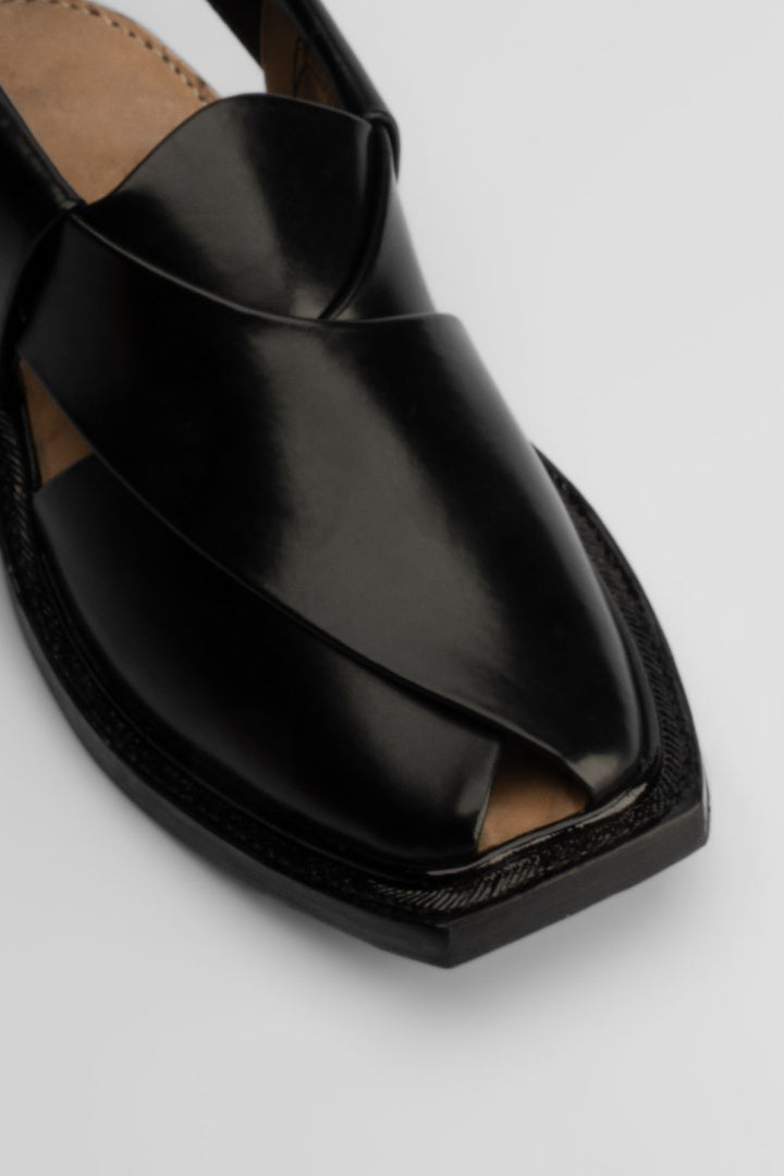 LOGO VALENCRUST SANDAL
