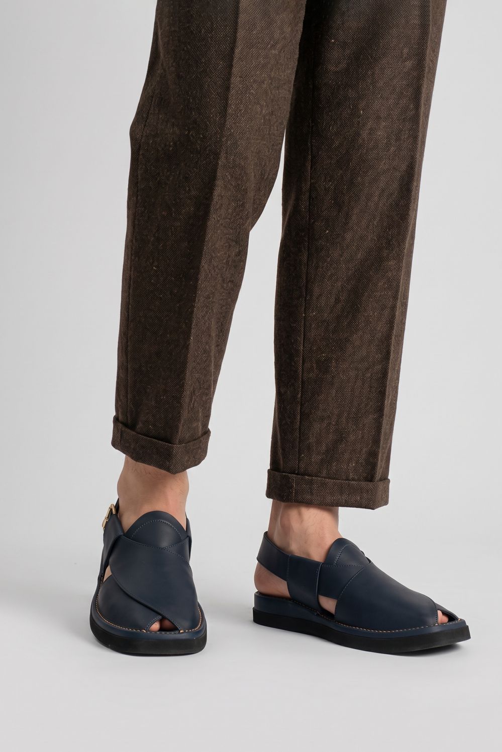 LOGO PELER SANDAL