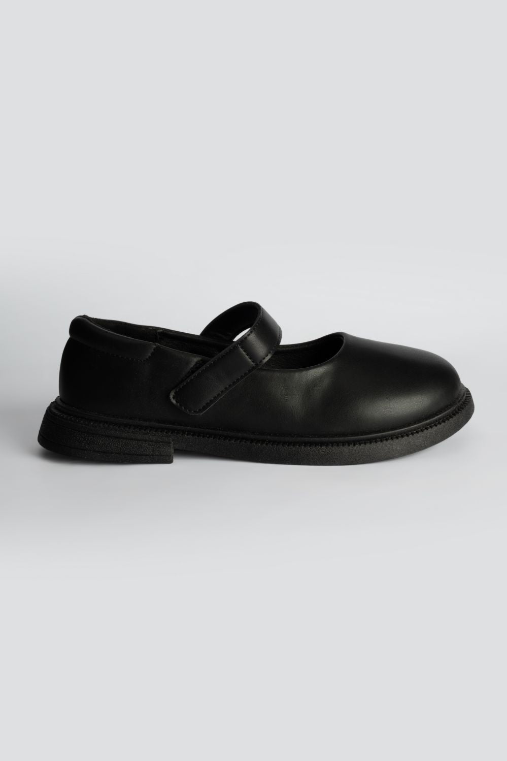 LOGO NINA SCHOOL SHOES